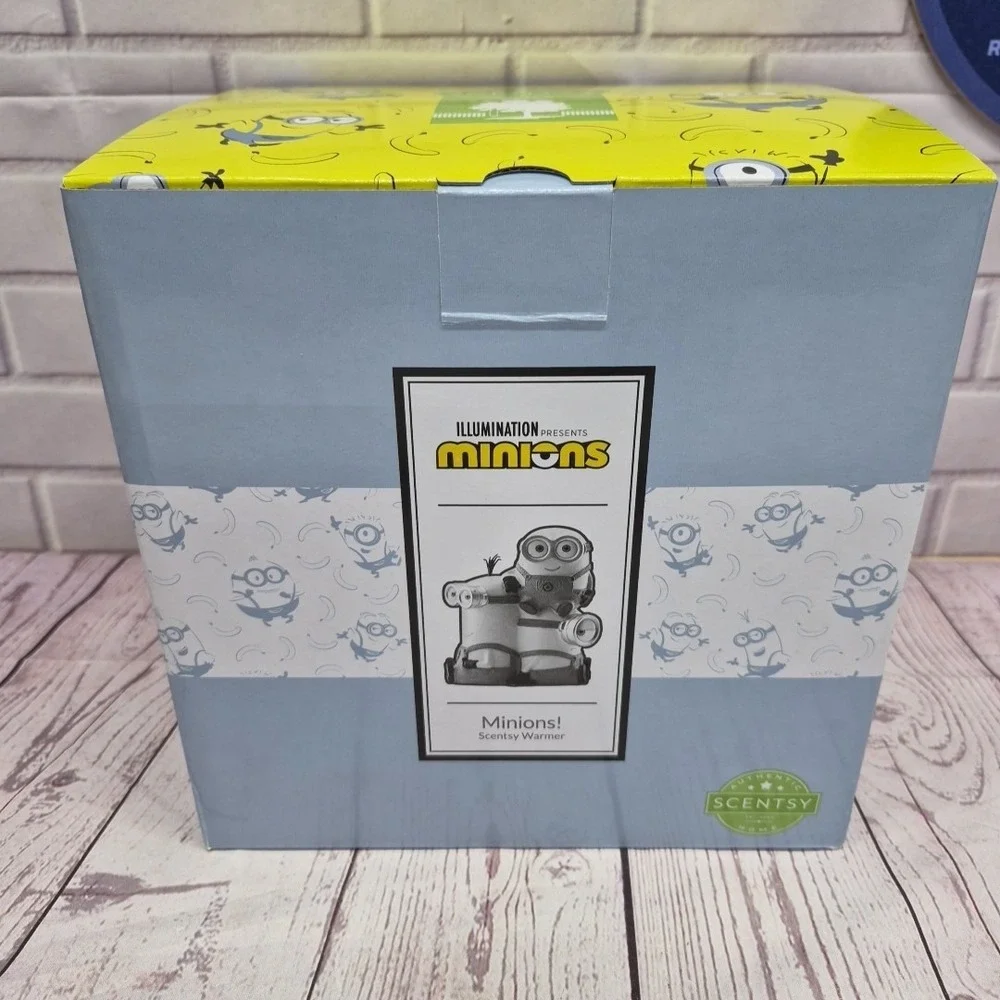 Scentsy Minions Wax Warmer Illumination Despicable Me Electric Home Decor Boxed